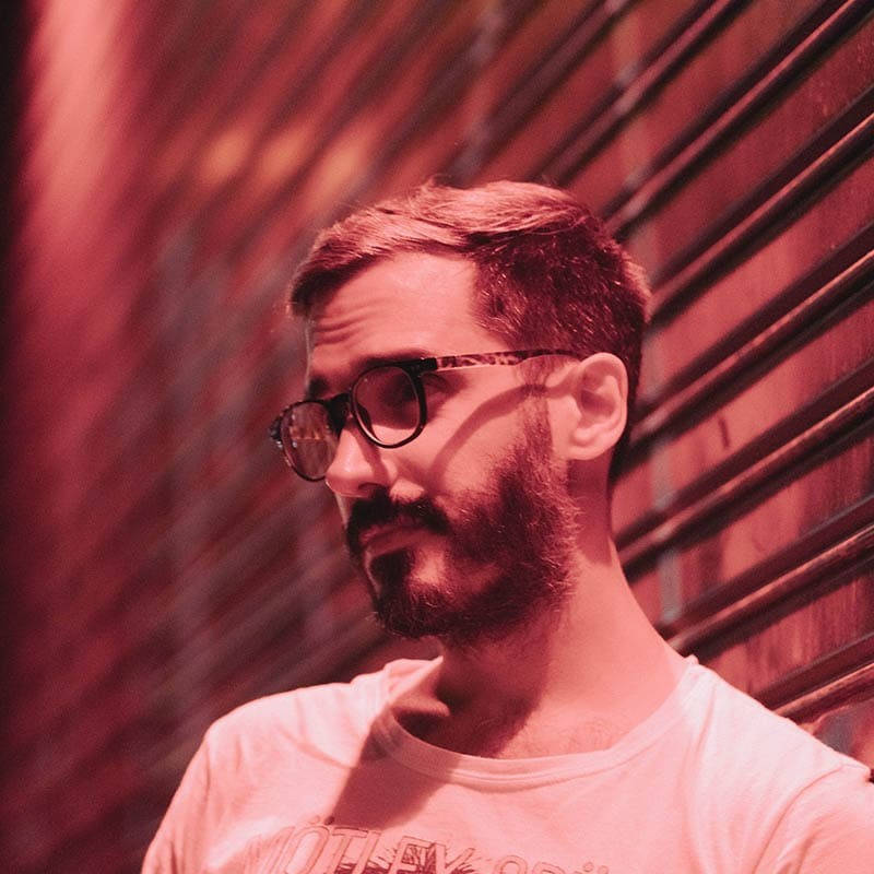 Álvaro Flores